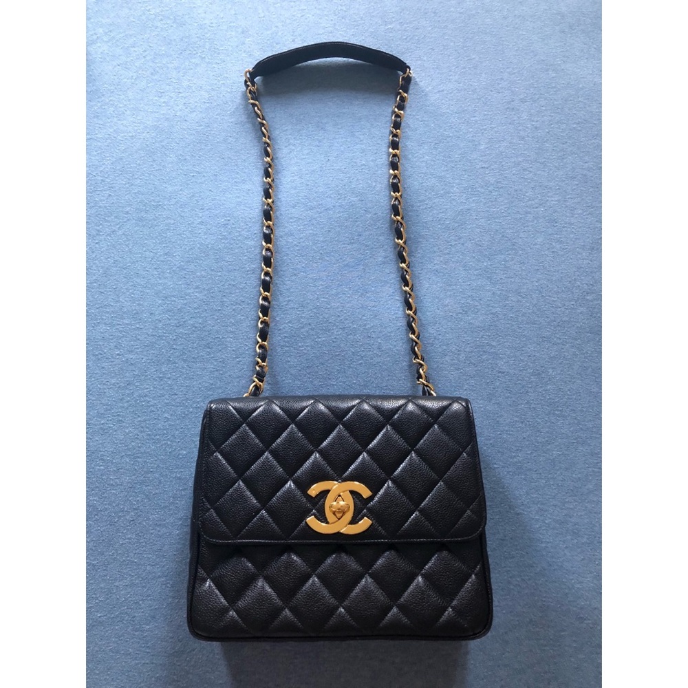 Vintage Chanel Caviar Leather Shoulder Bag